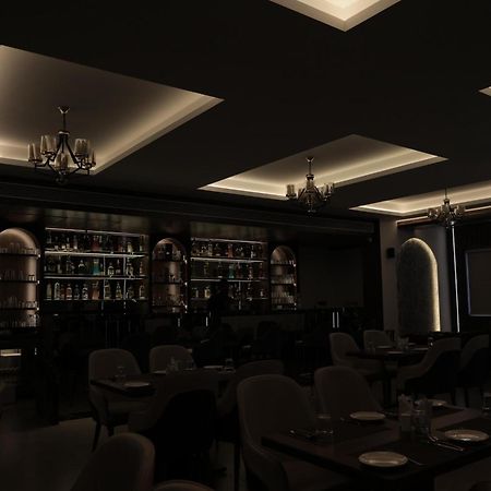 Hotel Carnival Parbhani Extérieur photo